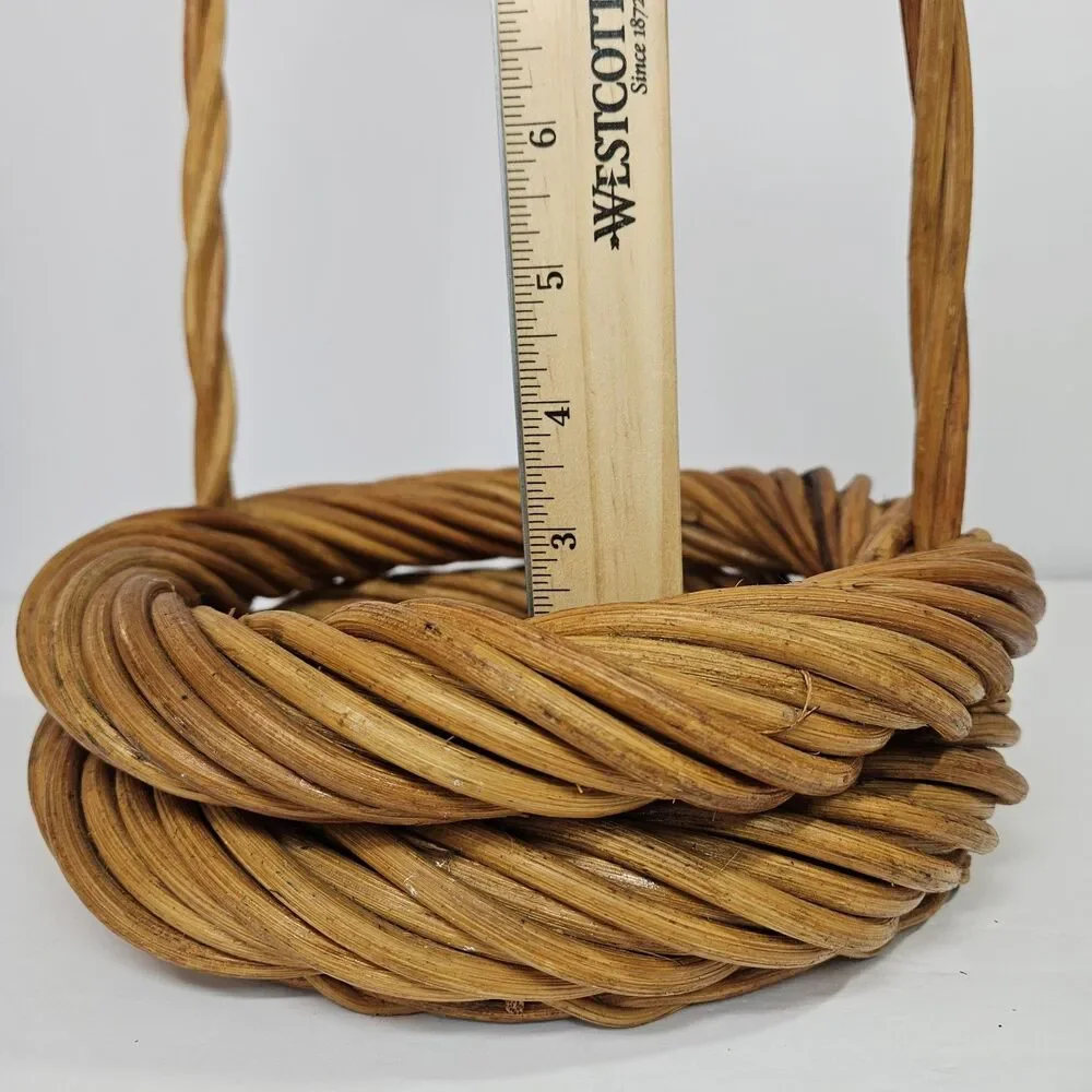 Vtg Wicker Basket with Handle Round Honey Willow Primitive Very Sturdy Handmade